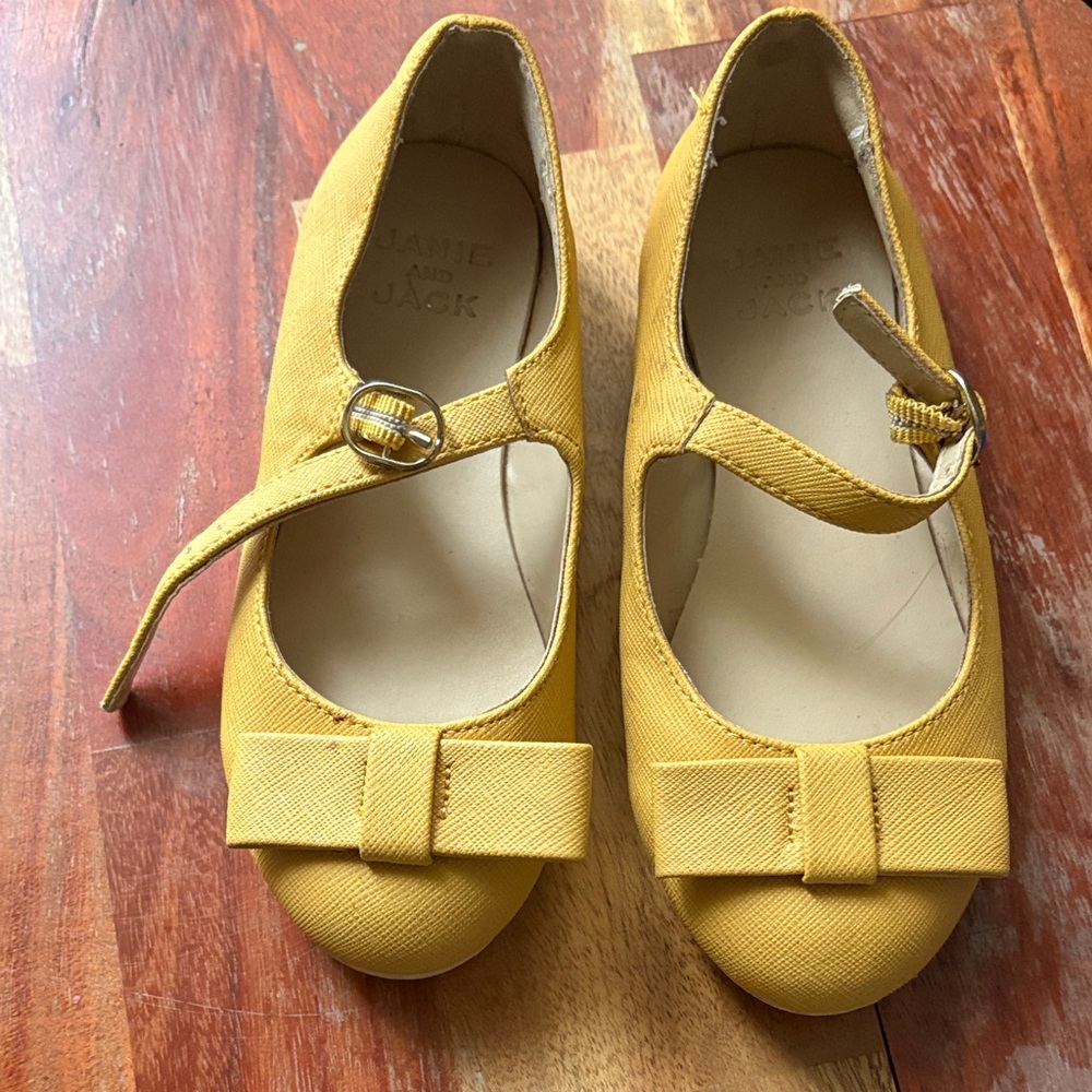 ☀️KIDS SALE☀️ Bow Flats